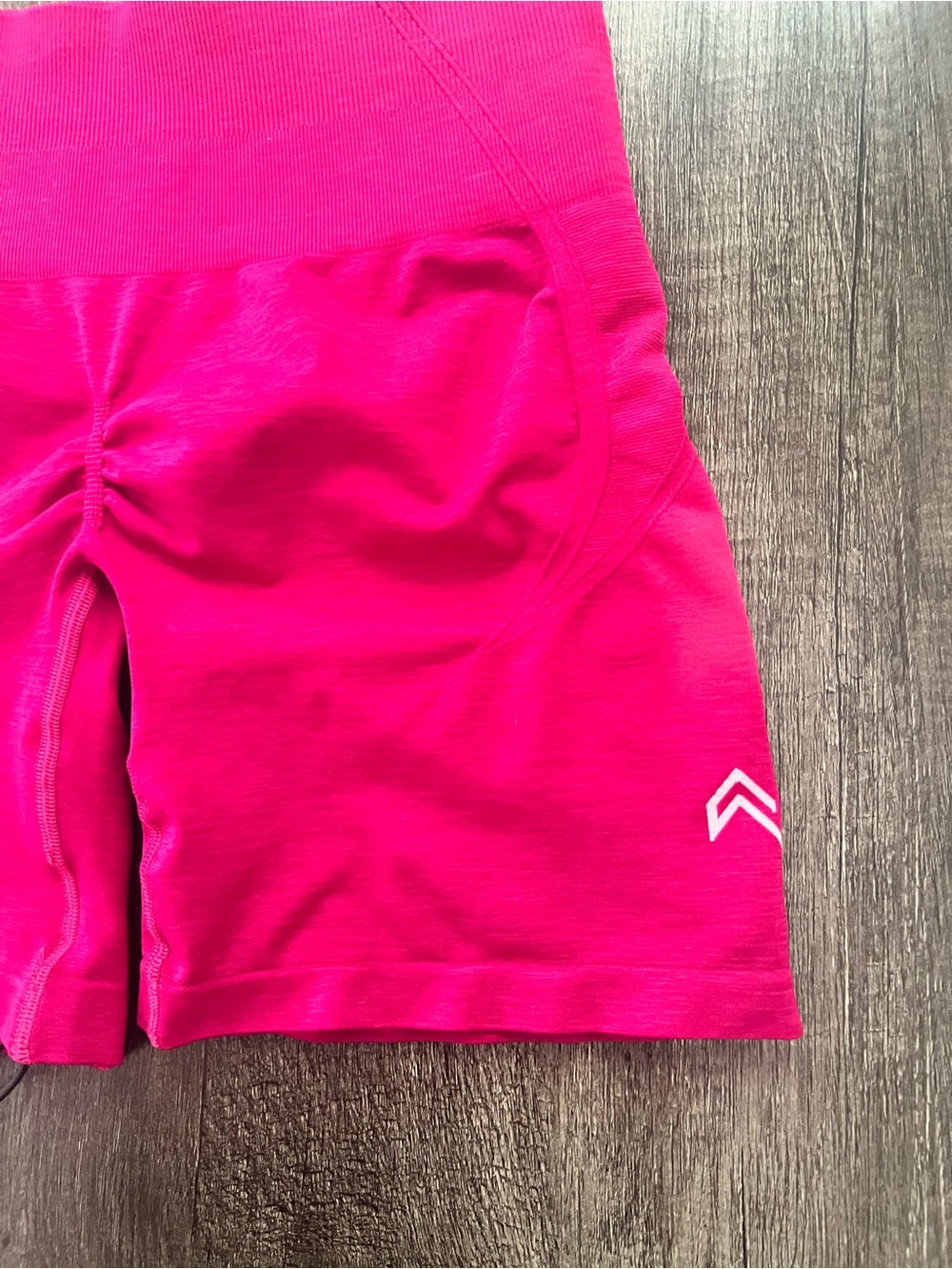 Effortless Seamless shorts - Fuchsia - Picture 4 of 6